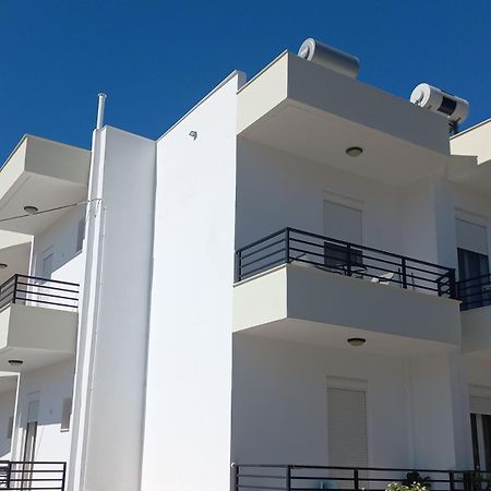 Central Rooms Makry Gialos  Exterior photo